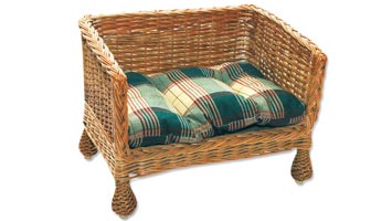 Hundesofa i rødpil med pude 60x38 cm.